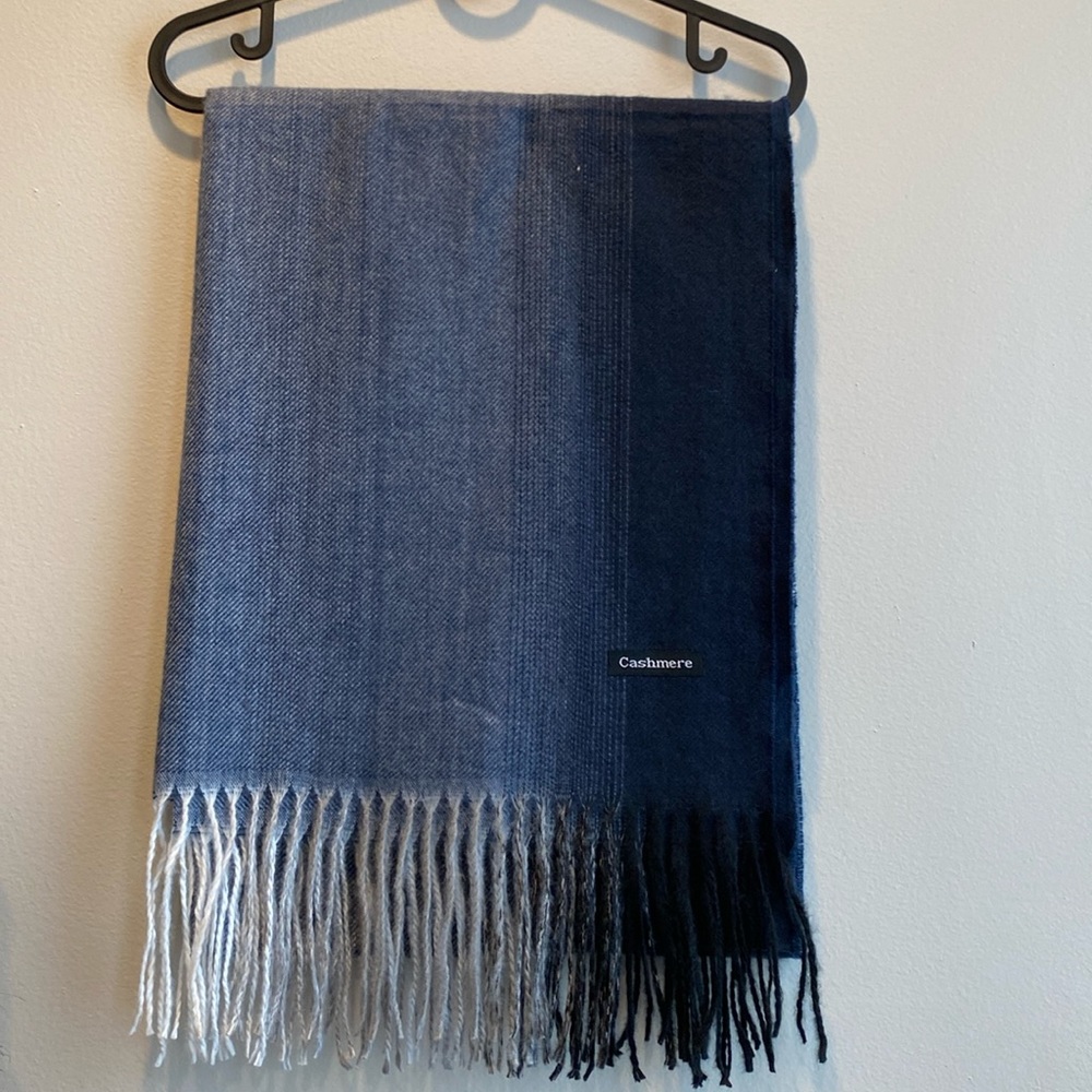 Cashmere scarf